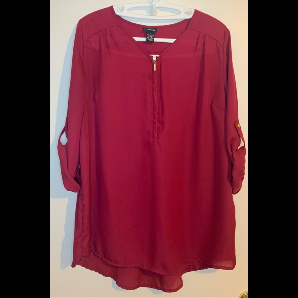 Vibrant Burgundy color with gold button & zipper
Button roll tab on the sleeves